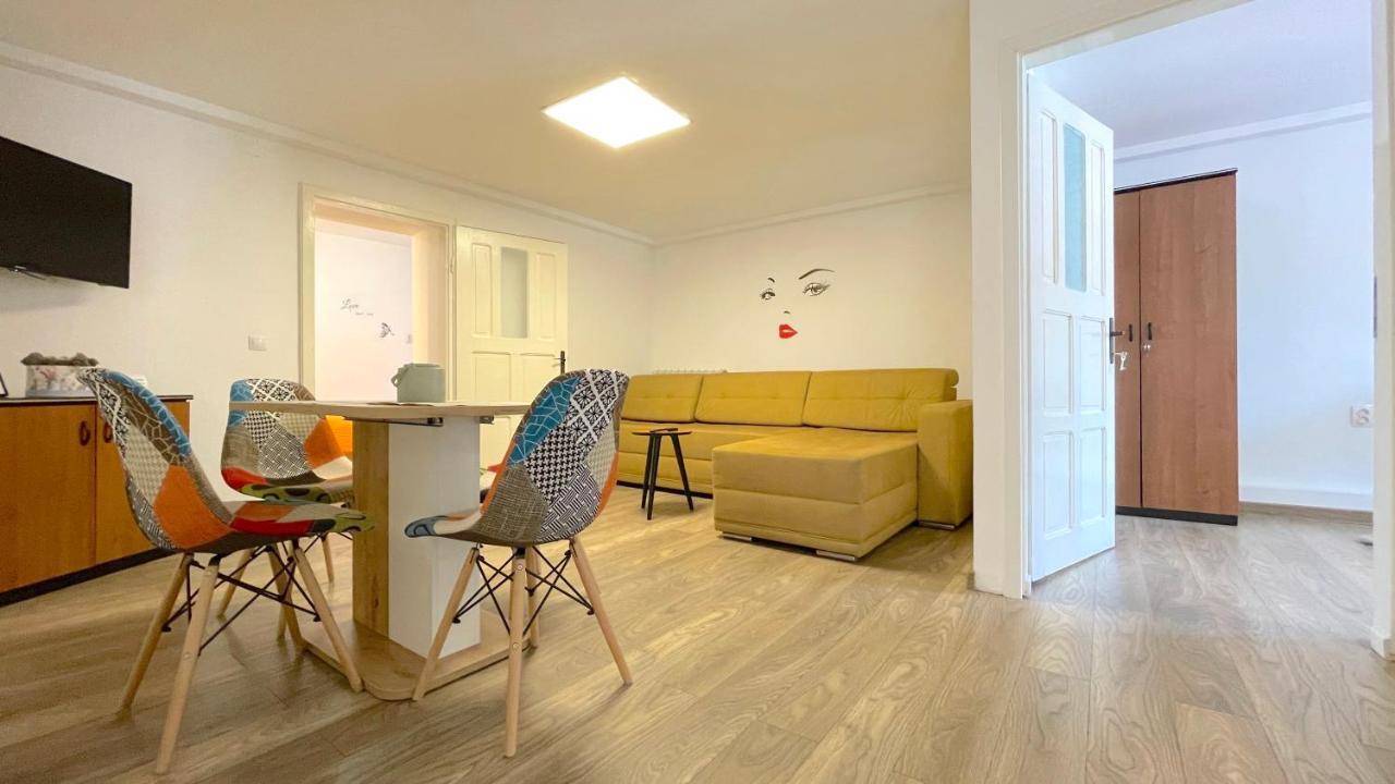 Well Prettyplaces Apartment 001 Brasov Exterior photo